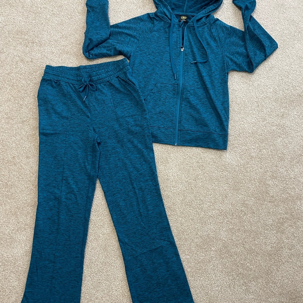 Women’s/Juniors Athletic Hoodie & pants set/track suit